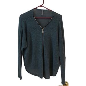 Long sleeve- green zipper sweater-medium